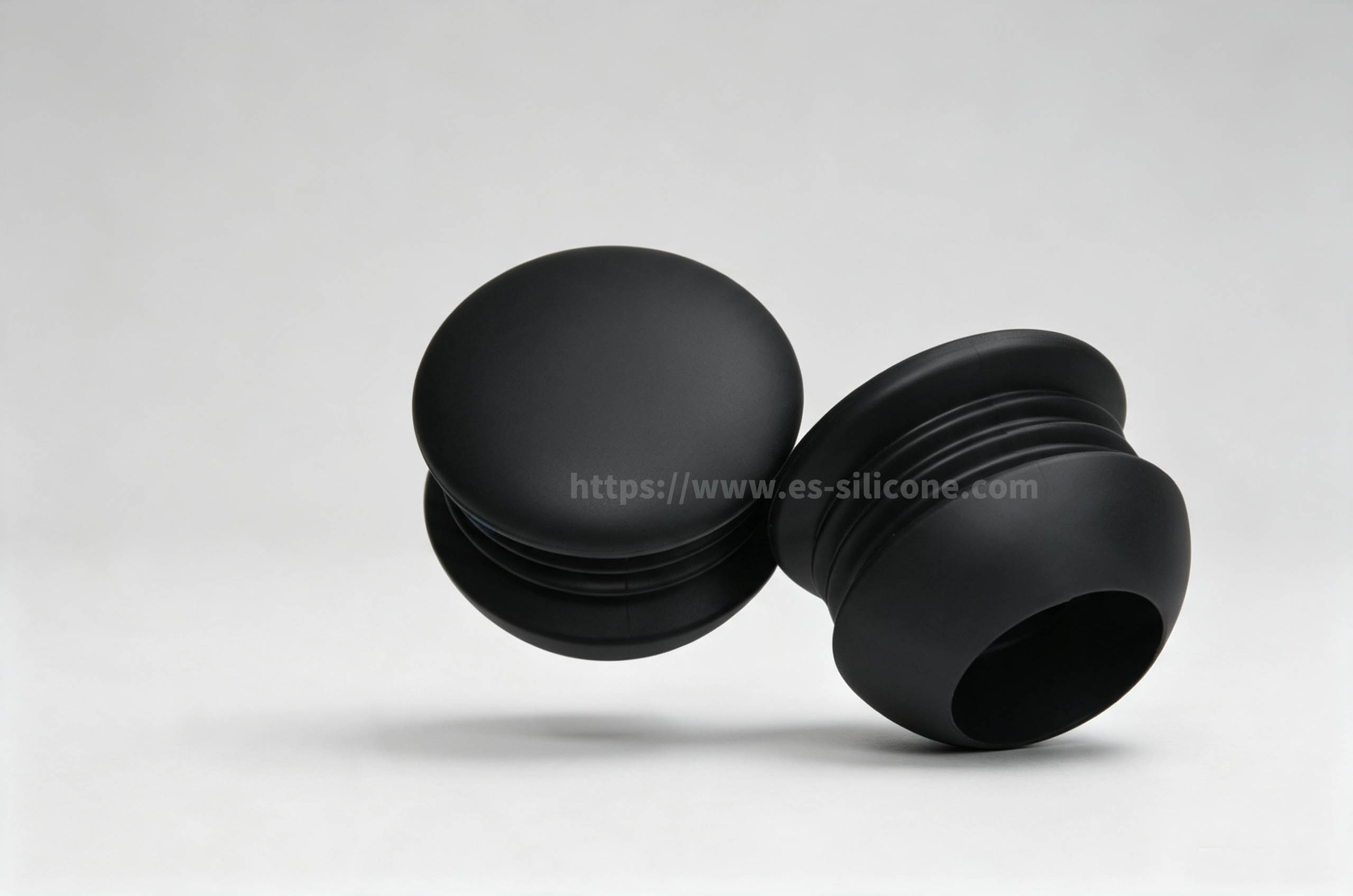 Shock-absorbing silicone massage head