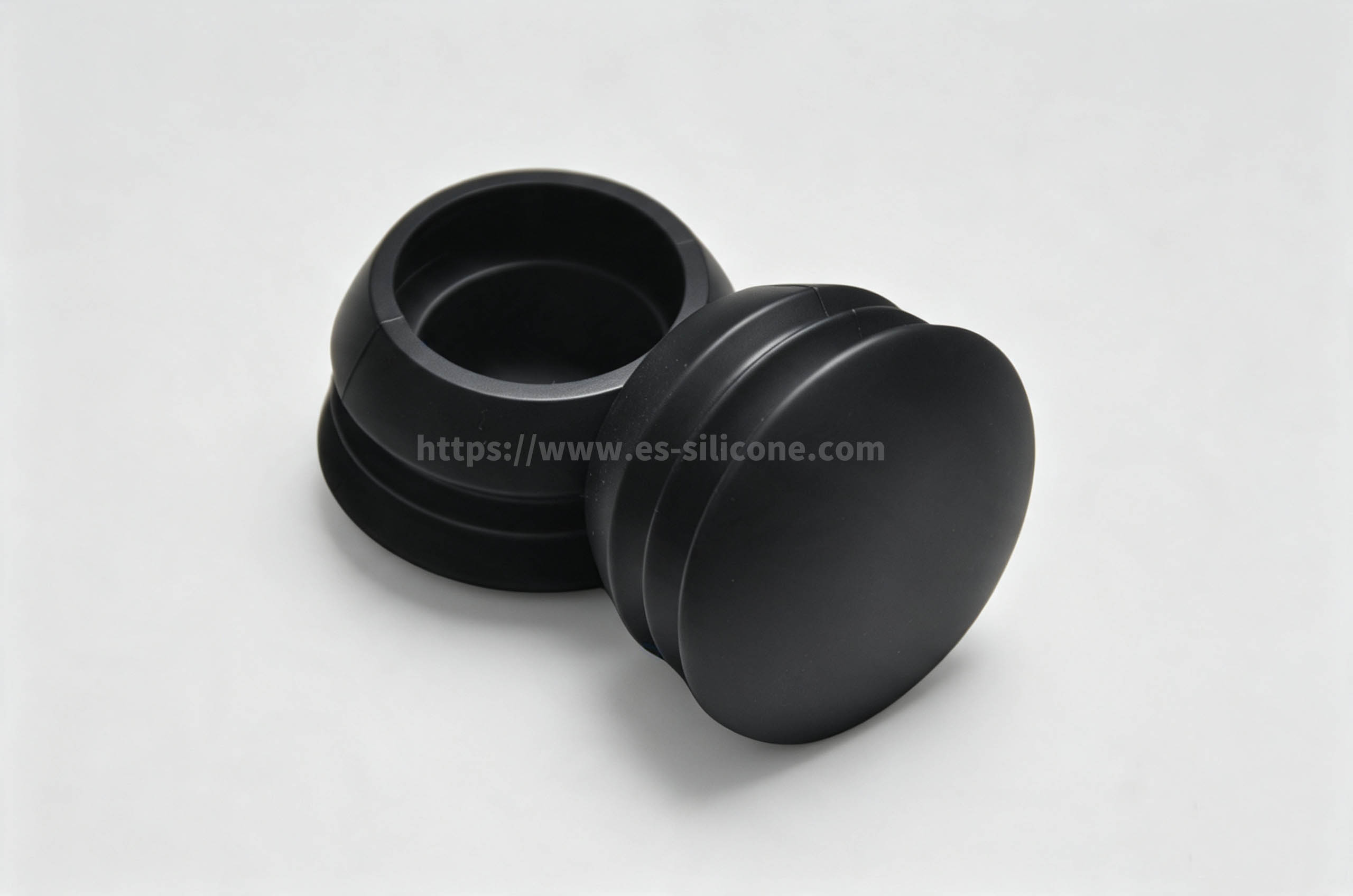 Shock-absorbing silicone massage head